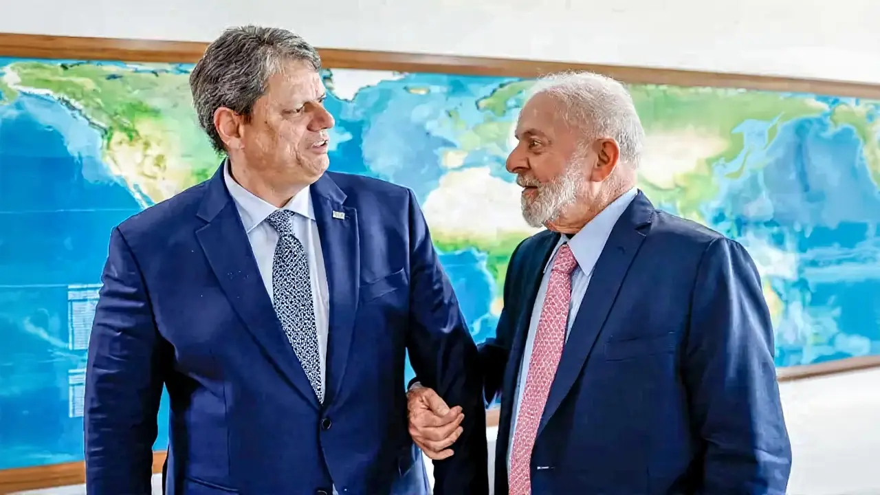 Lula lidera pesquisas de 2026 com 40% das intenções de voto; Tarcísio é único oponente competitivo